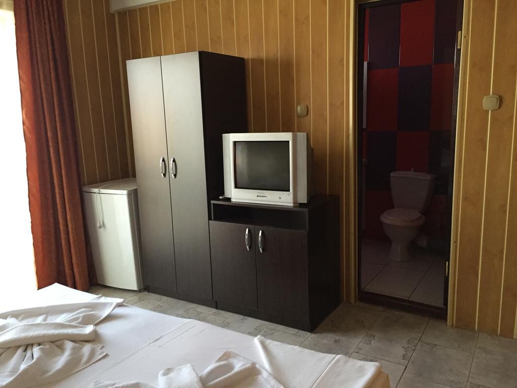 Vila Nusa Hotel Западен Ефорие Екстериор снимка