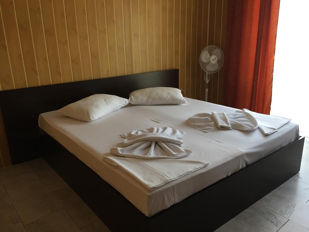 Vila Nusa Hotel Западен Ефорие Екстериор снимка
