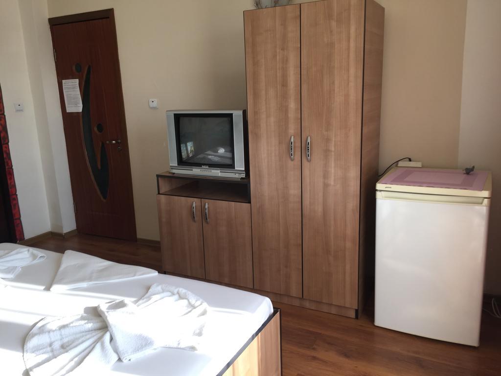 Vila Nusa Hotel Западен Ефорие Екстериор снимка
