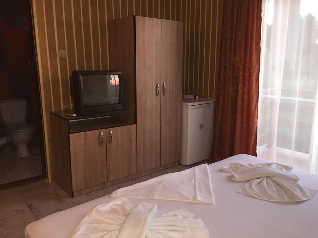 Vila Nusa Hotel Западен Ефорие Екстериор снимка