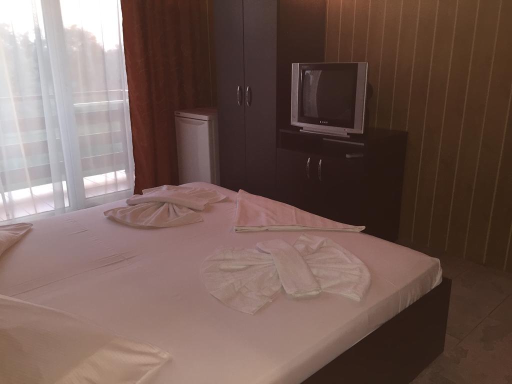 Vila Nusa Hotel Западен Ефорие Екстериор снимка