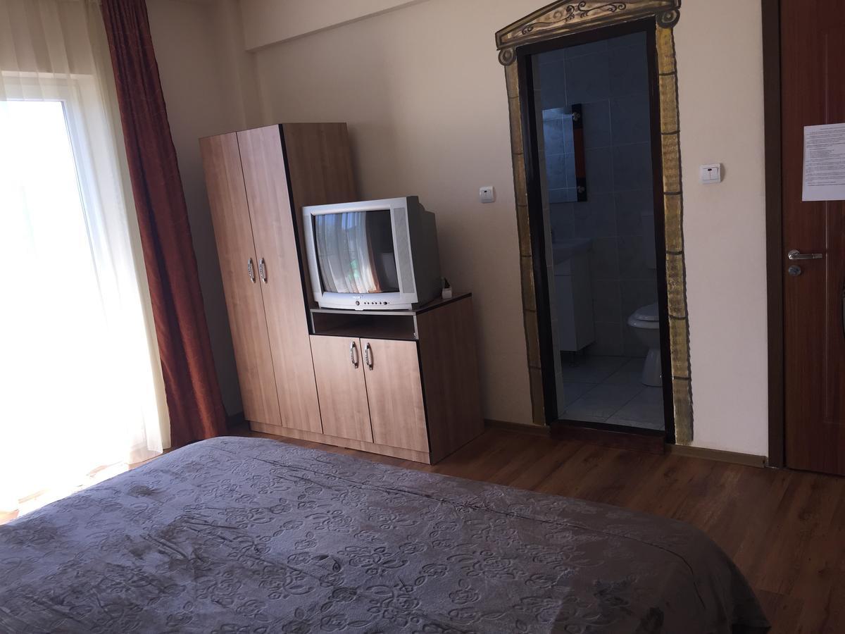Vila Nusa Hotel Западен Ефорие Екстериор снимка